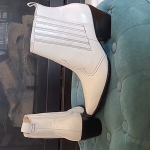 INTENTIONALLY BLANK WOMENS LEATHER BOOTS NEW WESTERN